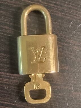Louis Vuitton LV Lock with Key #311